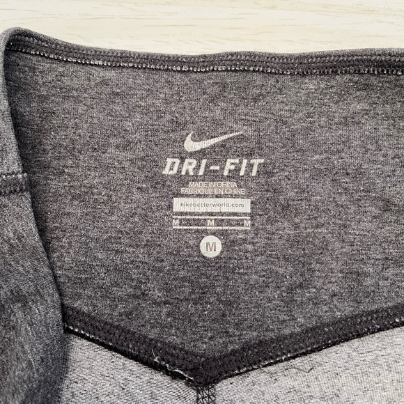 Nike Dri-Fit Leggings Women Medium Gray Cropped Workout Pants. - Picture 5 of 7